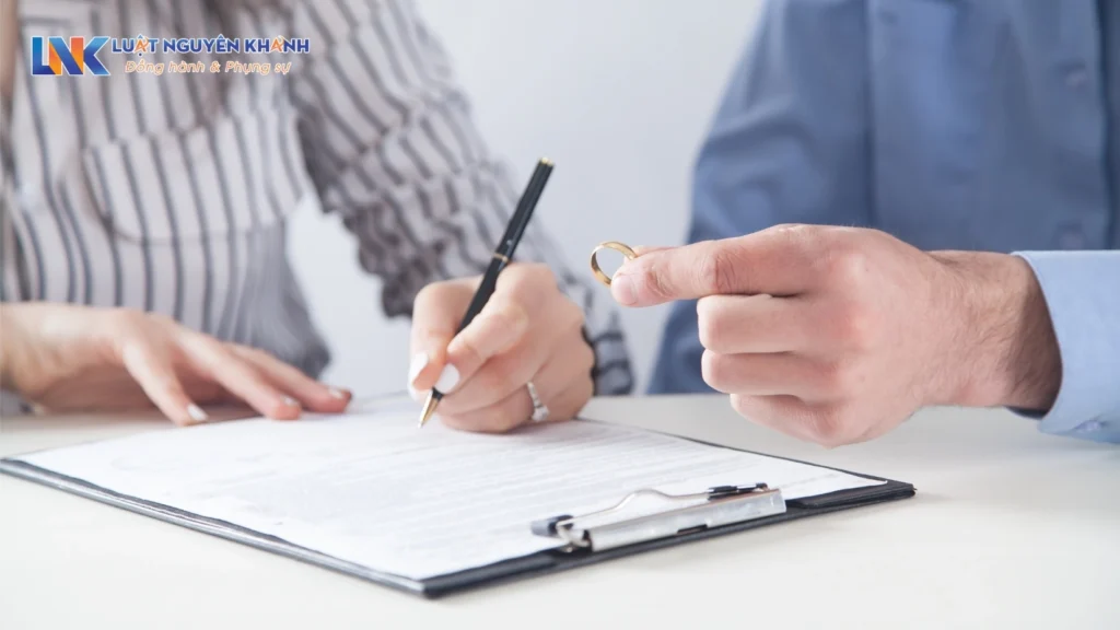 Mẫu đơn xin xác nhận cư trú để ly hôn của vợ chồng