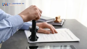 Lệ phí công chứng khai nhận di sản thừa kế bao nhiêu tiền?