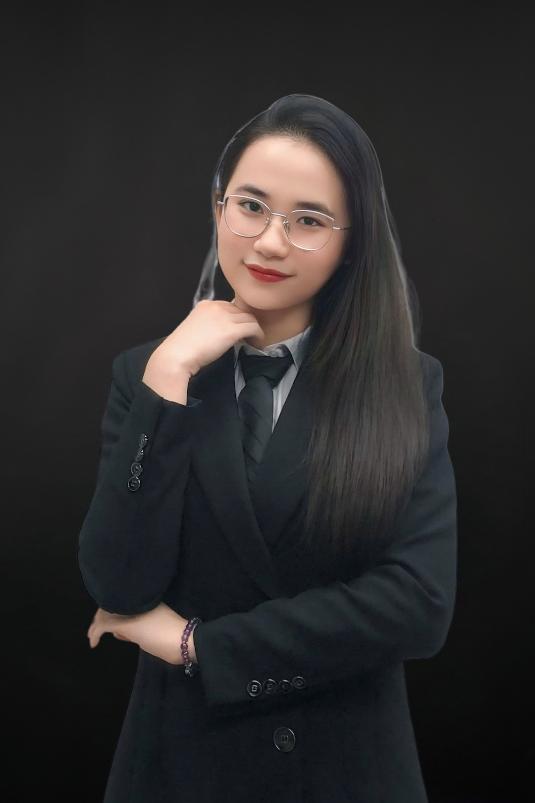 Luật sư Phan Dương Thục Hiền